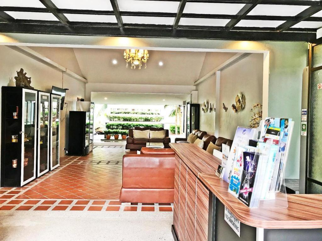 Royal Lee Resort And Spa Nai Yang Экстерьер фото