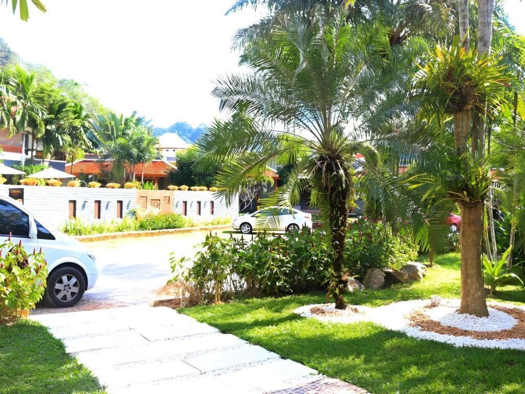 Royal Lee Resort And Spa Nai Yang Экстерьер фото