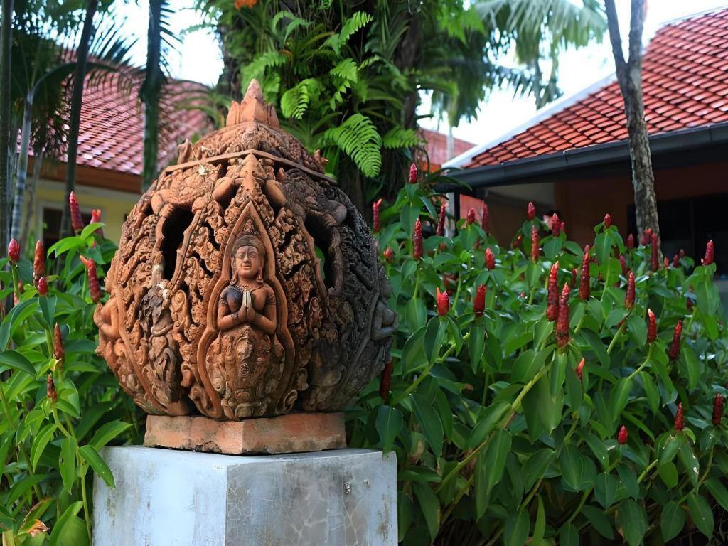 Royal Lee Resort And Spa Nai Yang Экстерьер фото