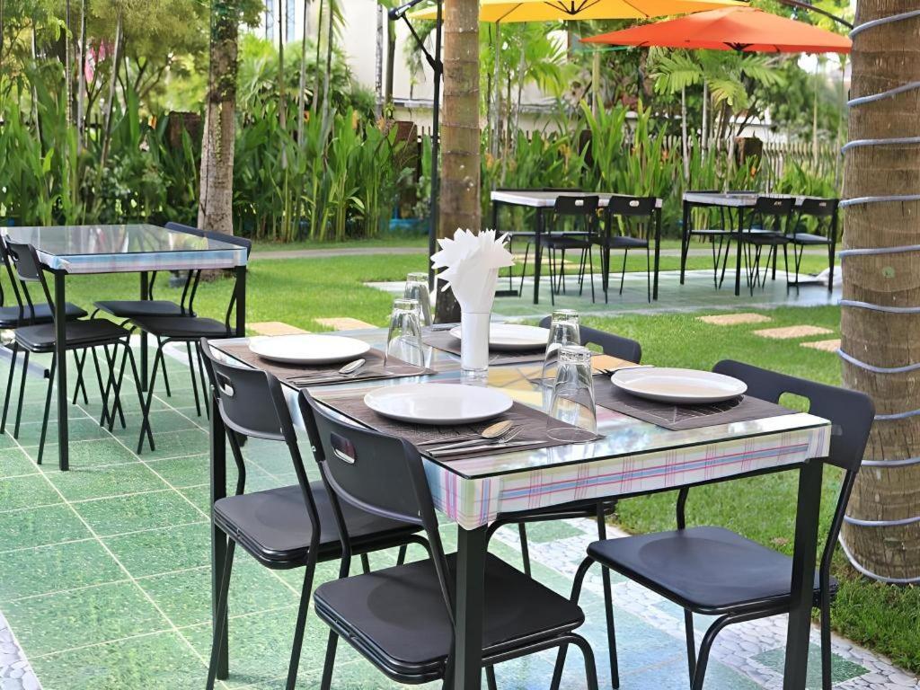 Royal Lee Resort And Spa Nai Yang Экстерьер фото